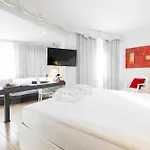 Hotel Beyond