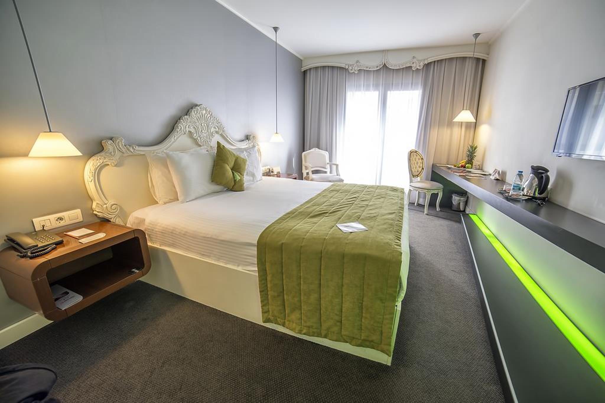 Beyond Hotel 4*