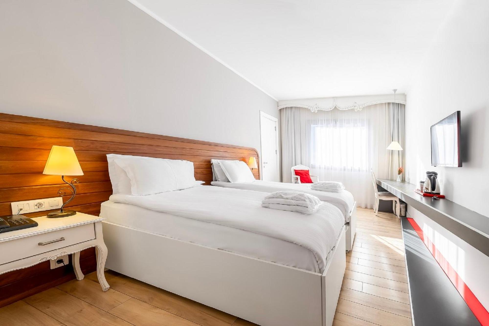 Hotel Beyond