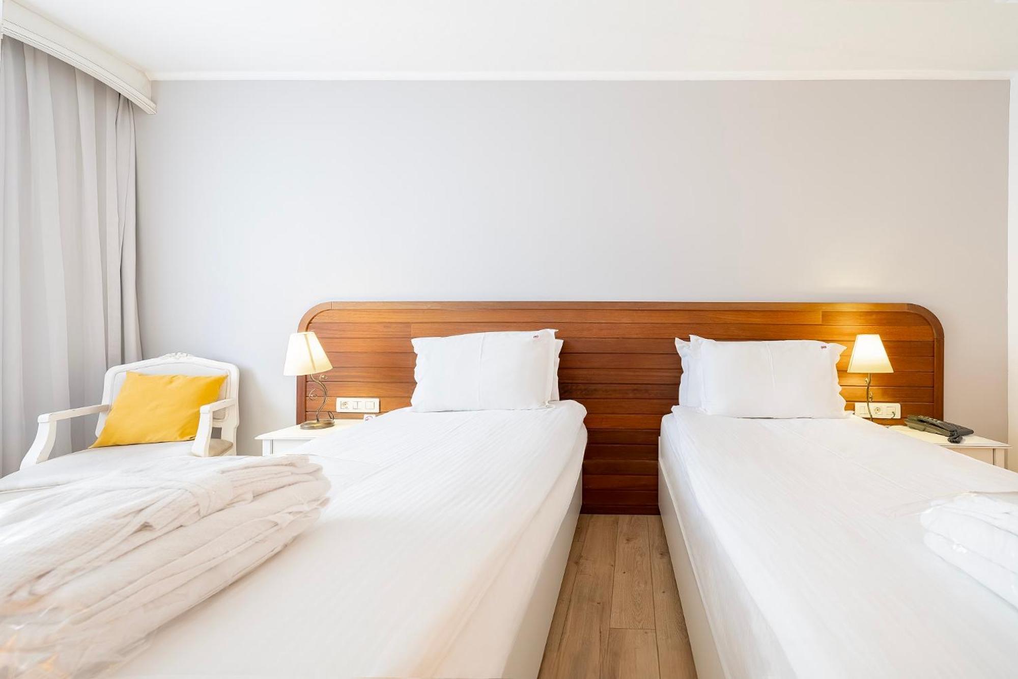 Beyond 4* İzmir