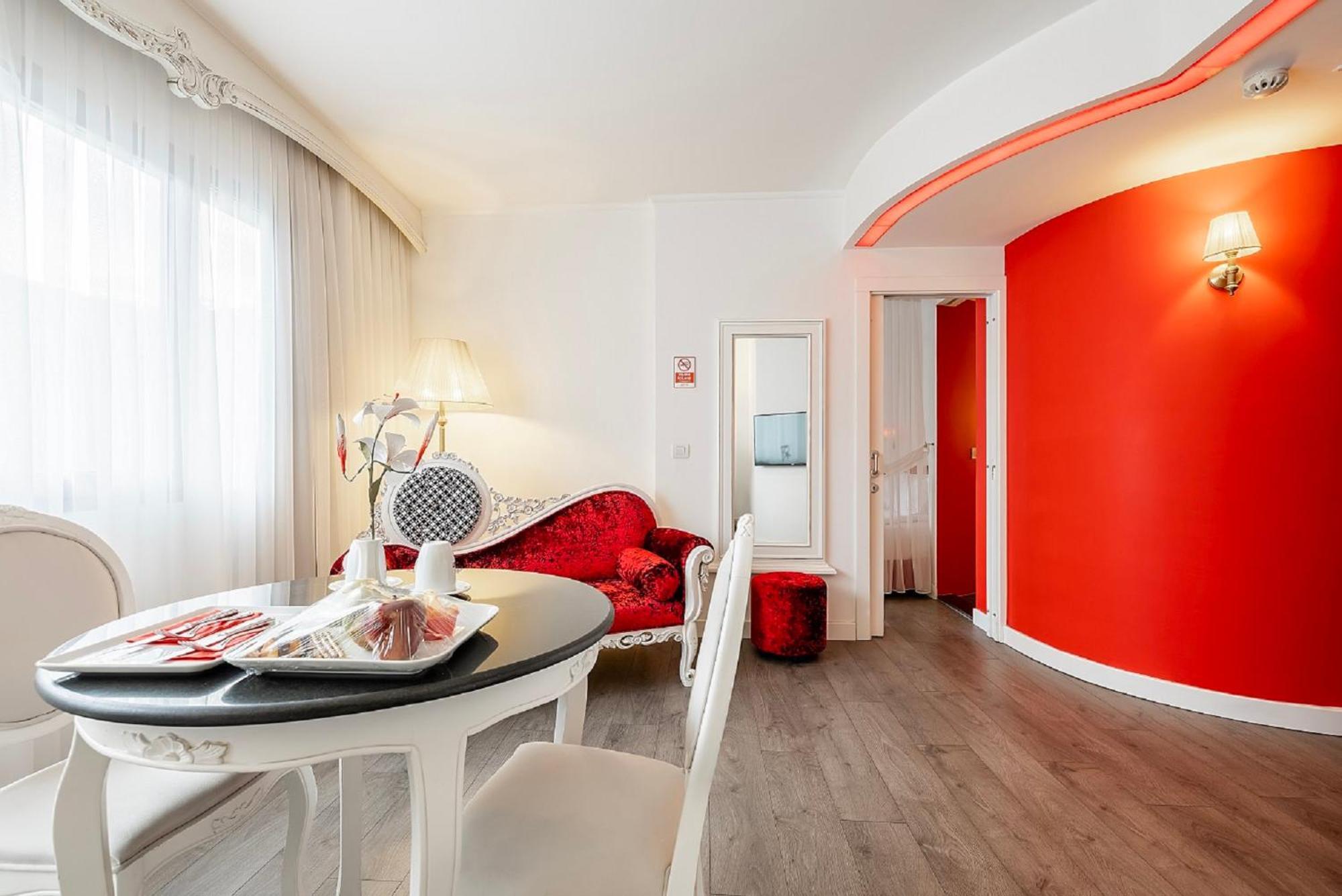 Beyond 4* İzmir