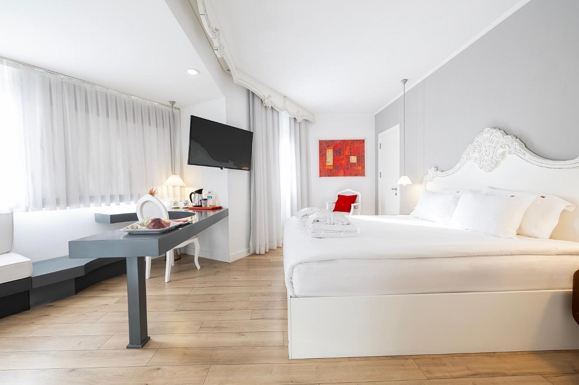 Beyond Hotel 4*